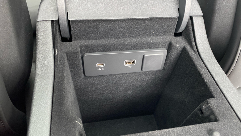 Jaguar F-Pace 2.0 P400e R-Dynamic HSE Black 5dr Auto AWD Estate